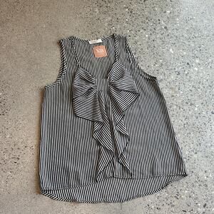 Toska Women’s Med Blouse Black  White Pinstripe Sleeveless Blouse Statement Bow